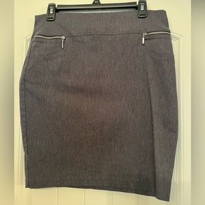 Gray pencil skirt, good condition